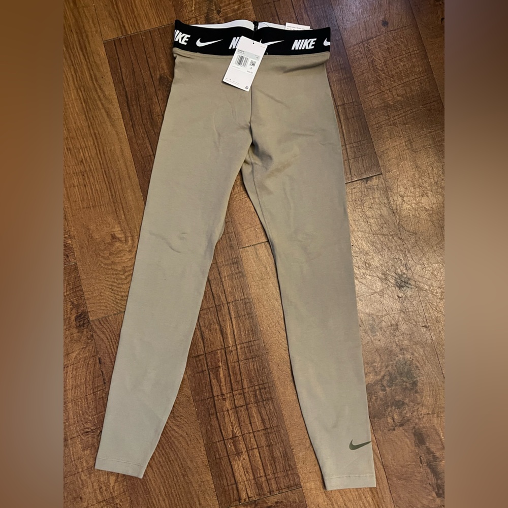 Women’s Nike Leggings